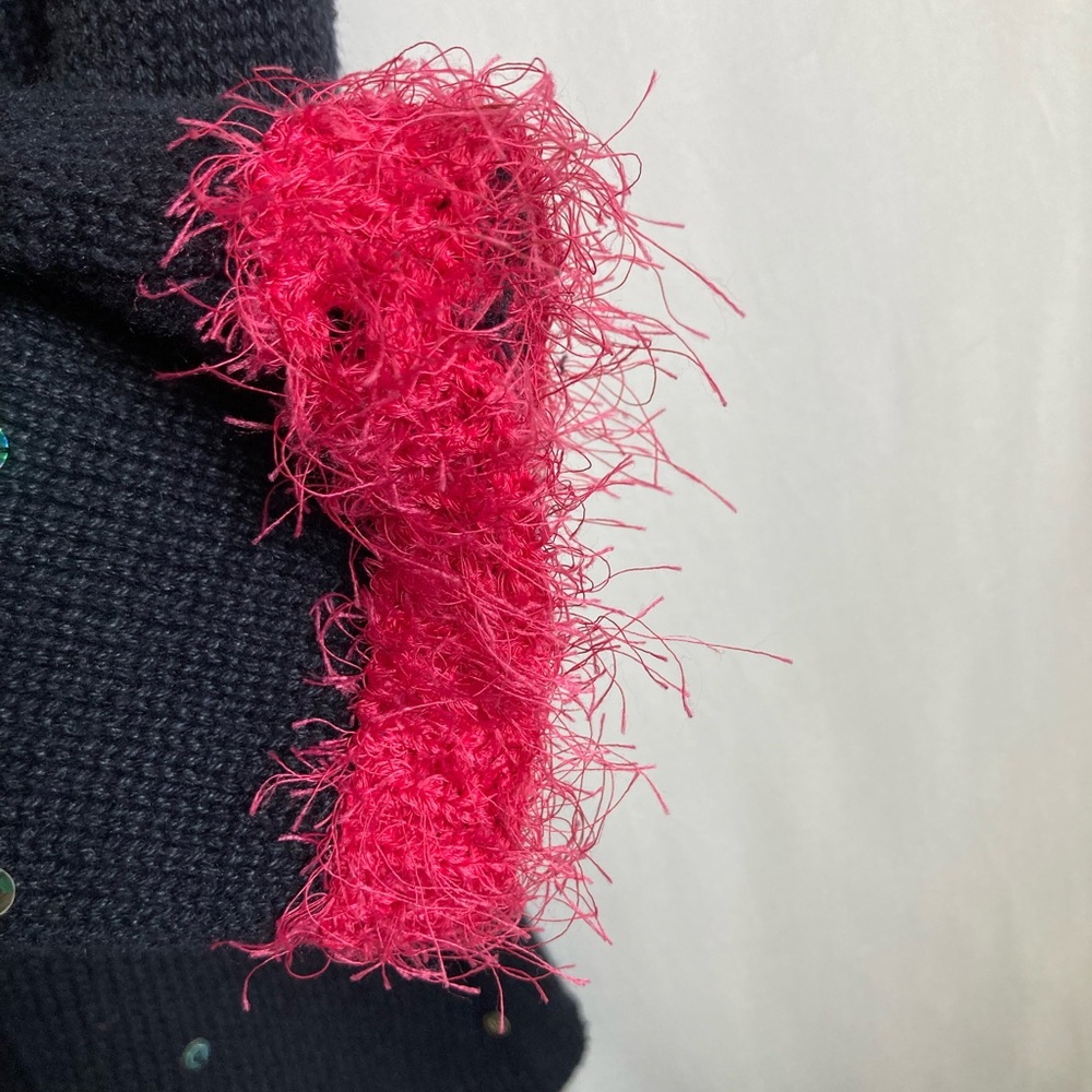 Vintage Timberlea Black Christmas Sweater with Bright Hot Pink Fuzzy Trim - Picture 4 of 13